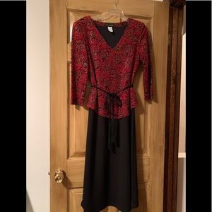 Black and Red A-line, V-neck, long sleeve Dress.